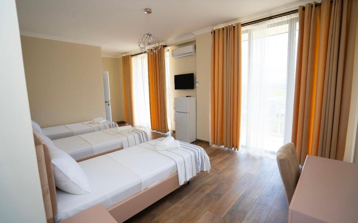 Hotel Leonardo Кобулети Екстериор снимка