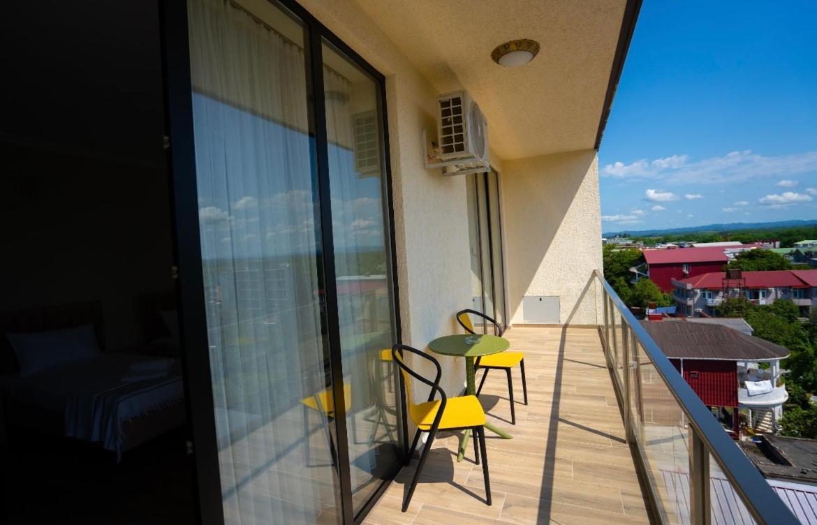 Hotel Leonardo Кобулети Екстериор снимка