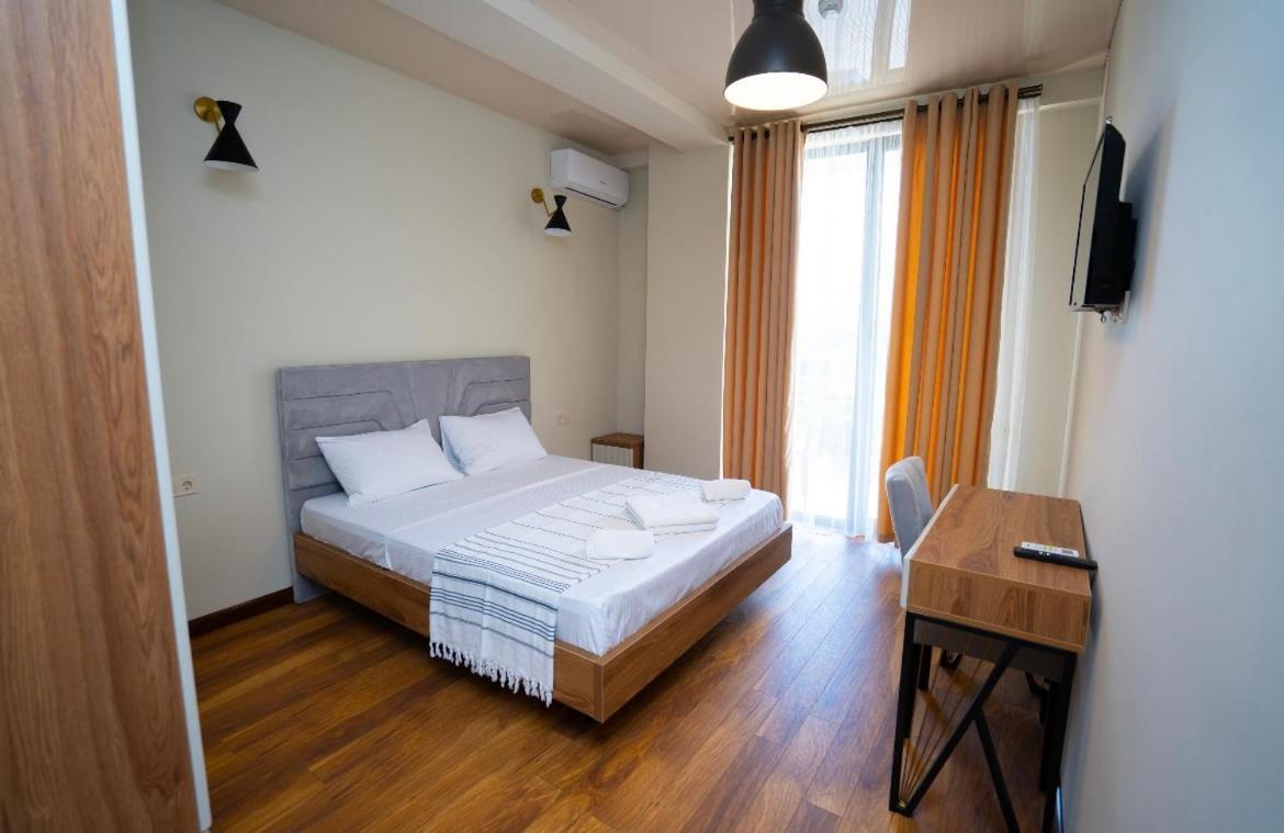 Hotel Leonardo Кобулети Екстериор снимка