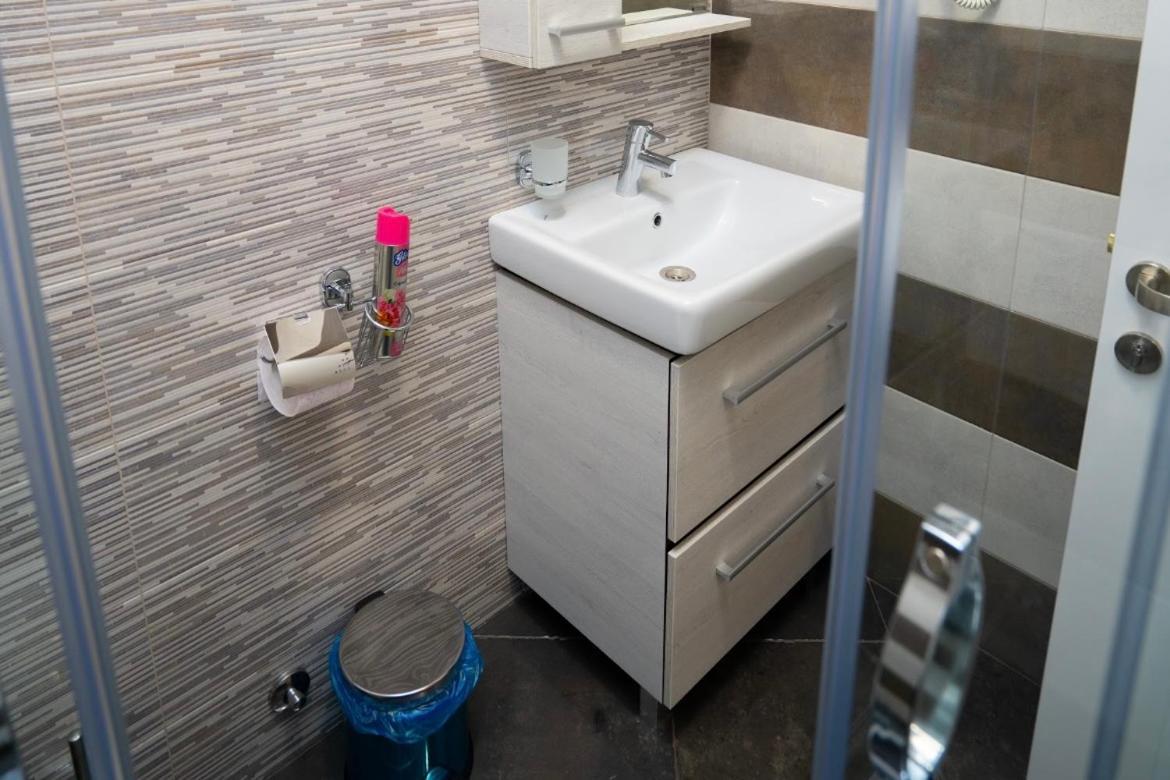 Hotel Leonardo Кобулети Екстериор снимка