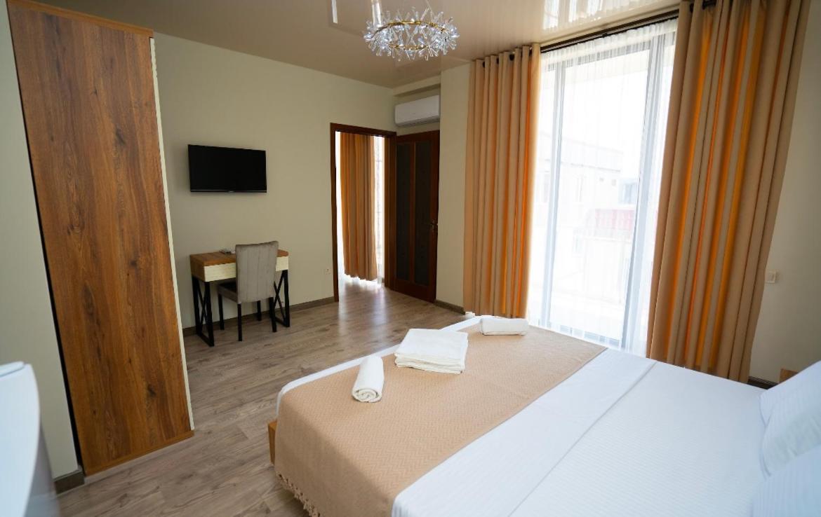 Hotel Leonardo Кобулети Екстериор снимка