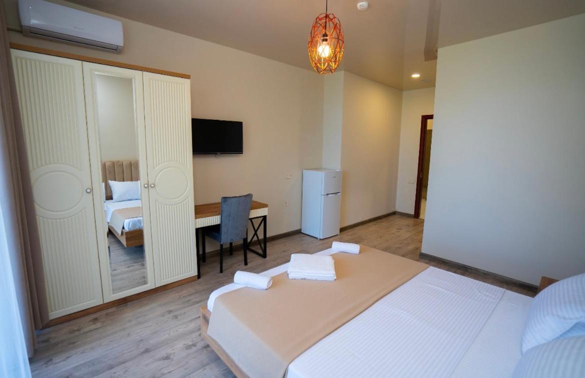 Hotel Leonardo Кобулети Екстериор снимка
