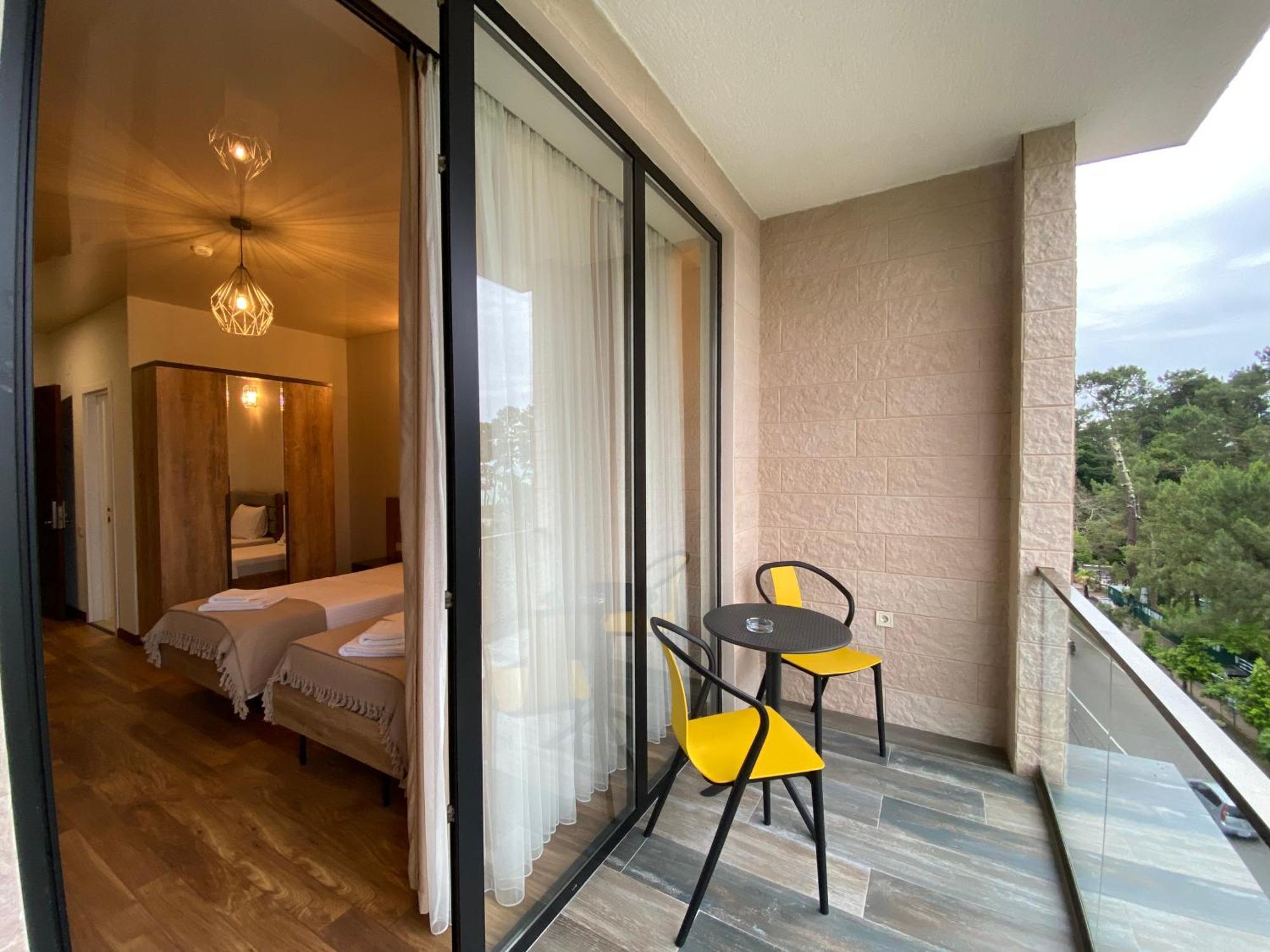 Hotel Leonardo Кобулети Екстериор снимка